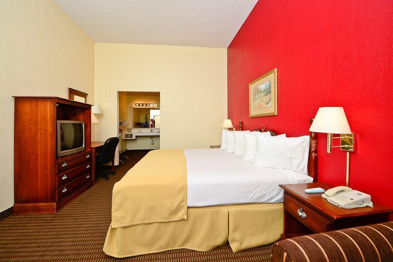Manchester Heritage Inn & Suites 外观 照片