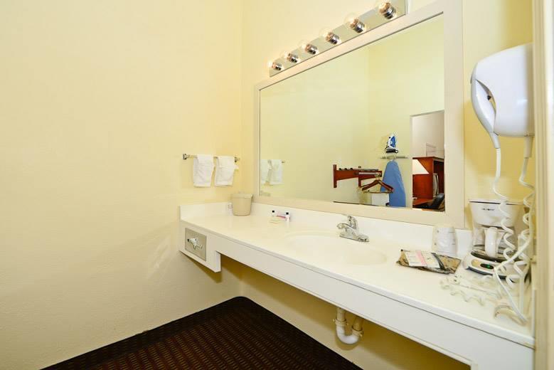 Manchester Heritage Inn & Suites 外观 照片